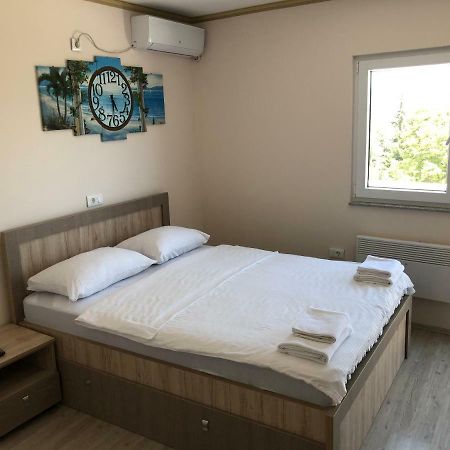 Kubi Hotel Sztruga Kültér fotó