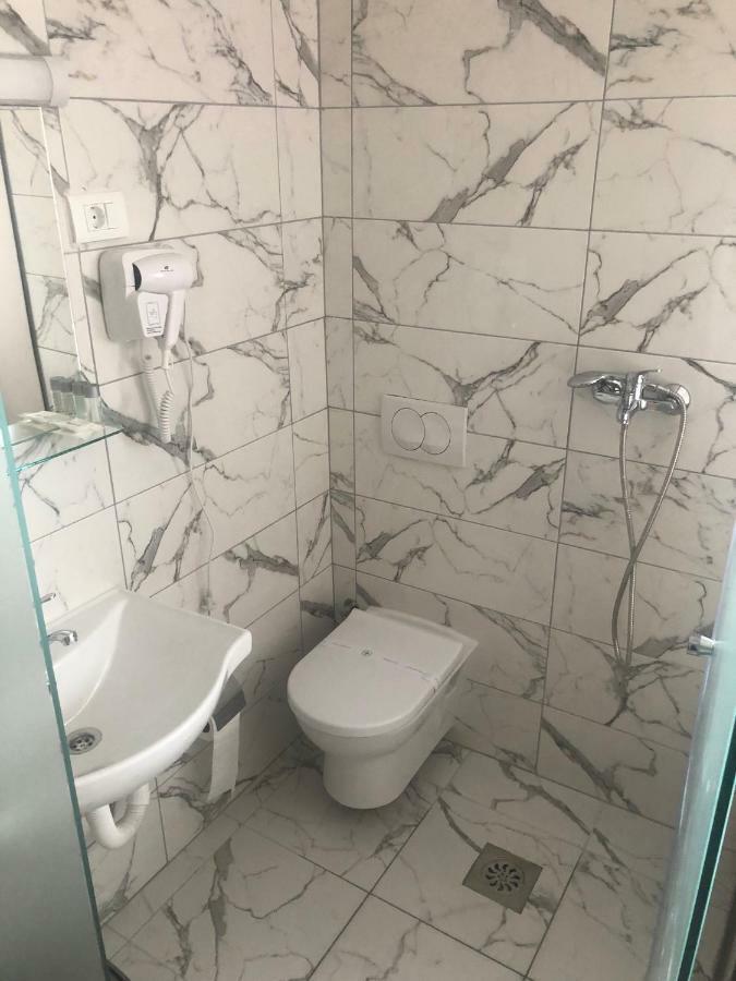 Kubi Hotel Sztruga Kültér fotó