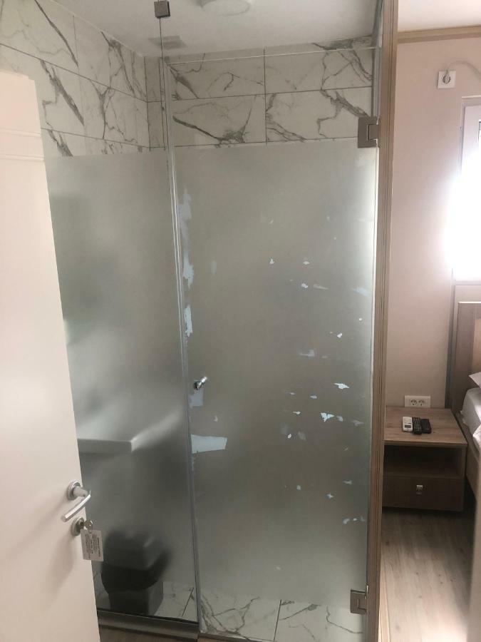 Kubi Hotel Sztruga Kültér fotó